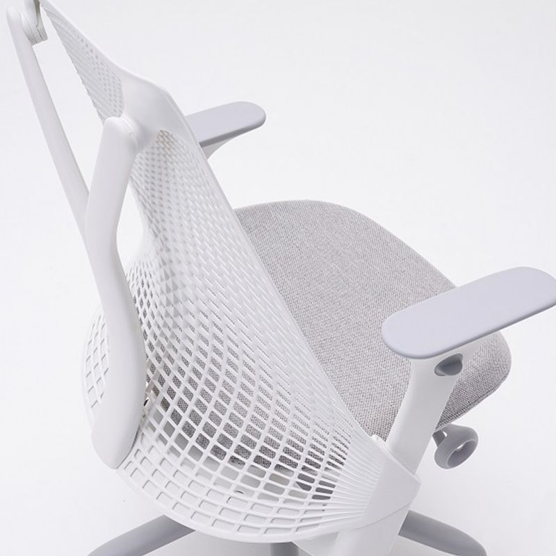 人間工学に基づいた疲れにくい極上の座り心地