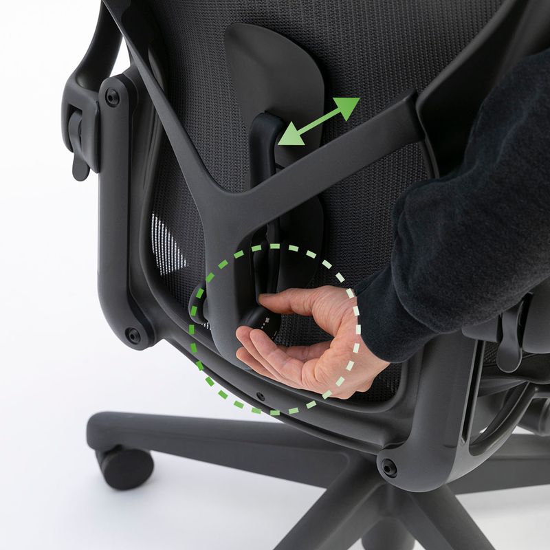 ポスチャーフィットSLは、座ったままフィット感を確認しながら前後位置を調整できます