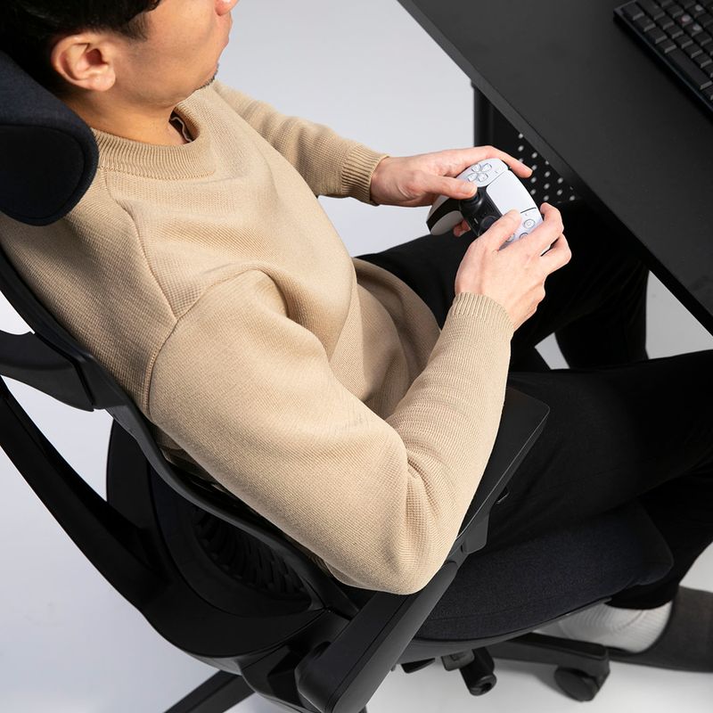 着座荷重に応じて最適な箇所が自在にたわむことで体圧を分散