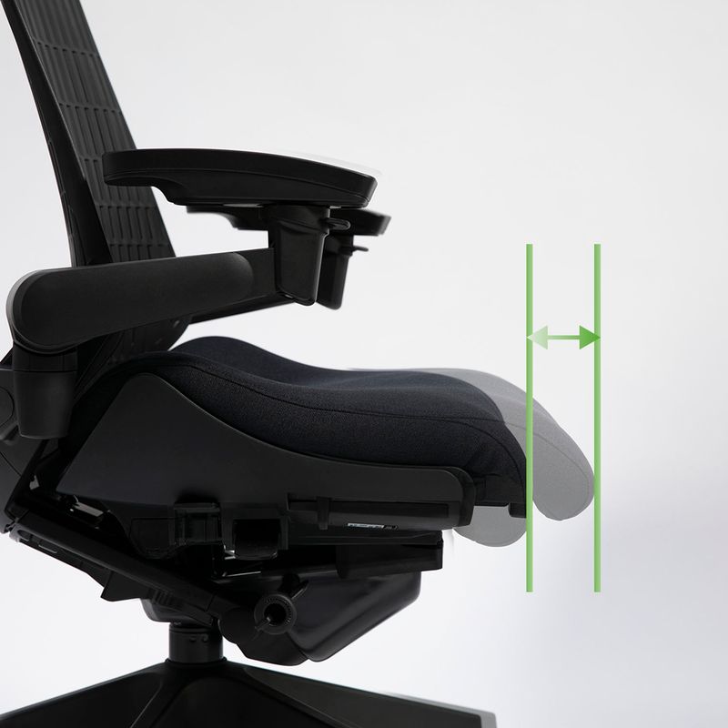 座面奥行調節可動域説明