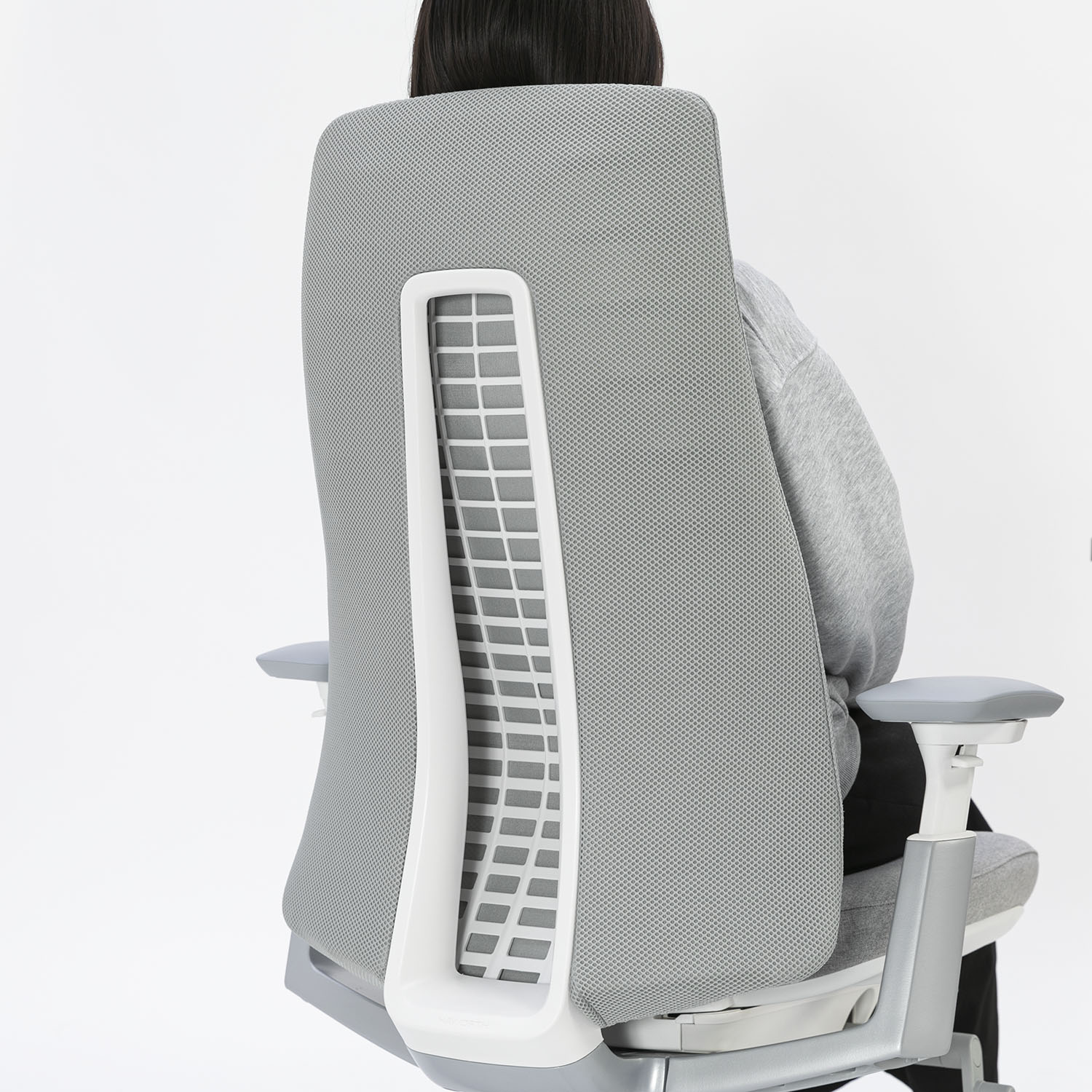 背中全体を支える