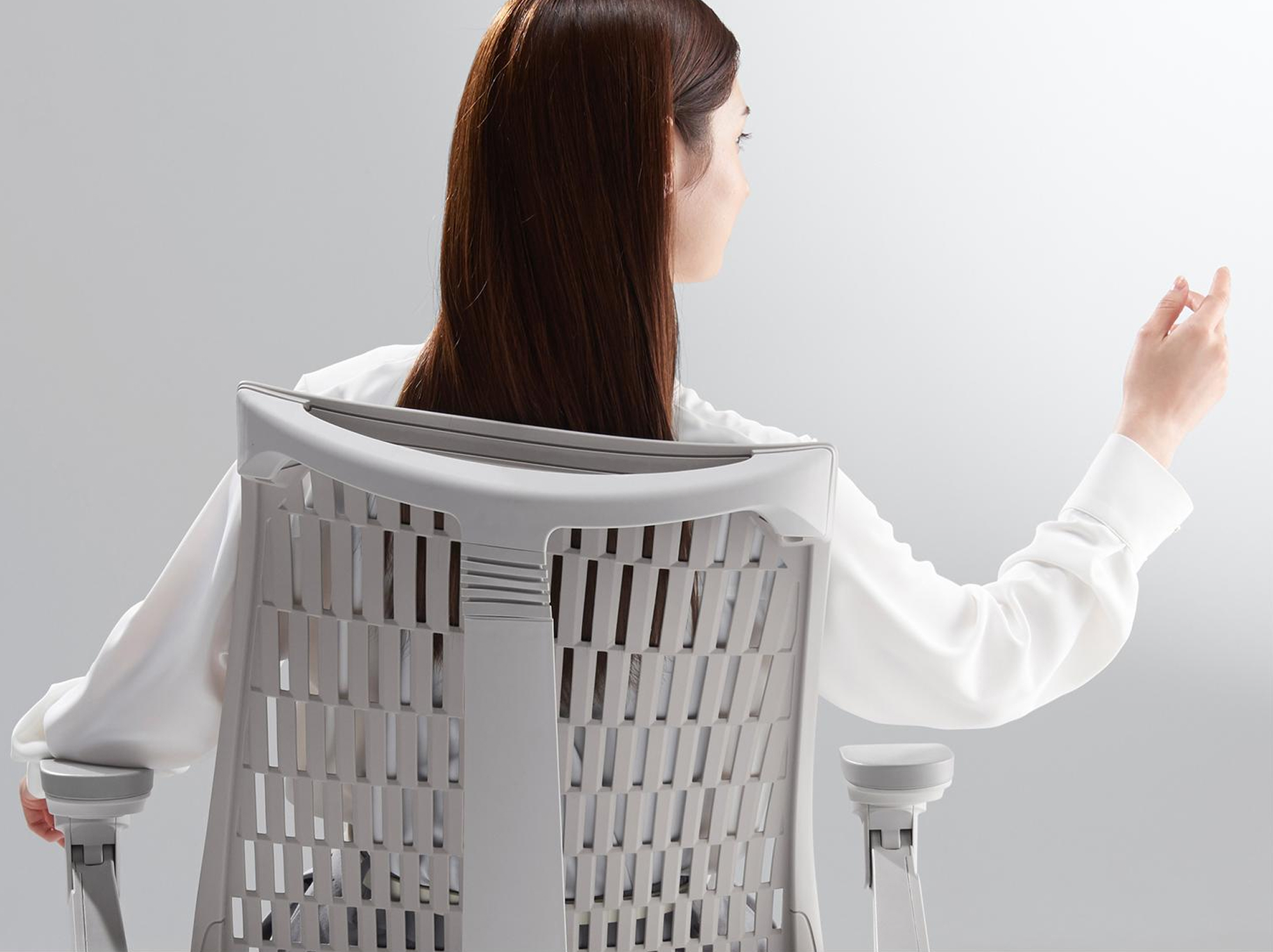 スムーズに身体を支えるバックレスト