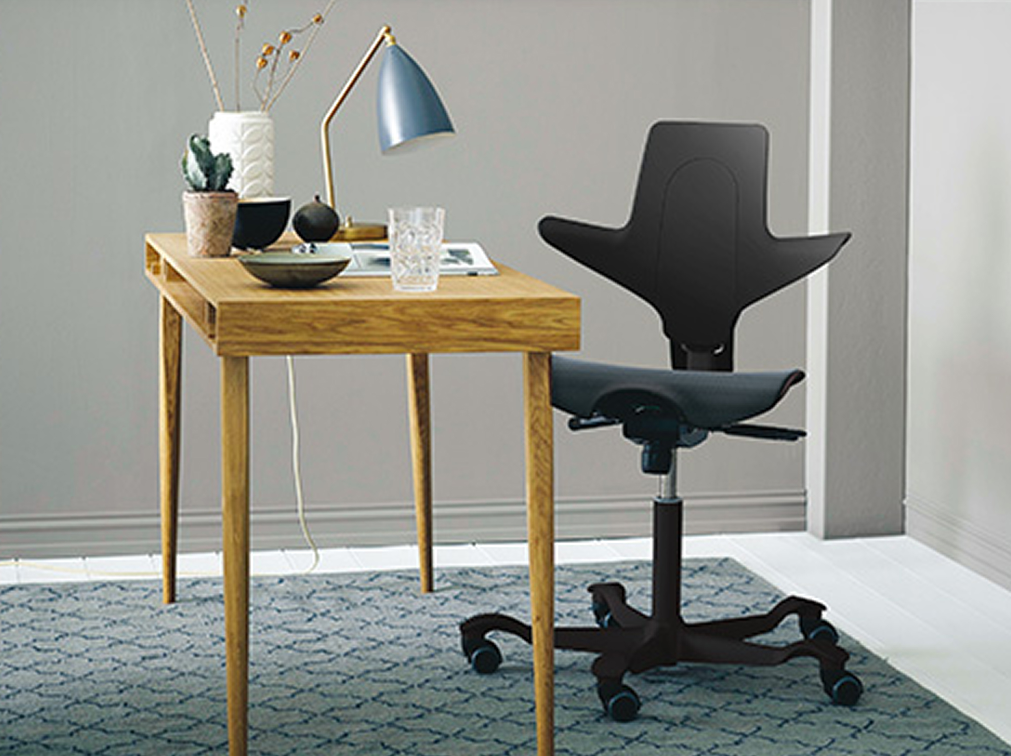 持ち運びしやすいコンパクト設計