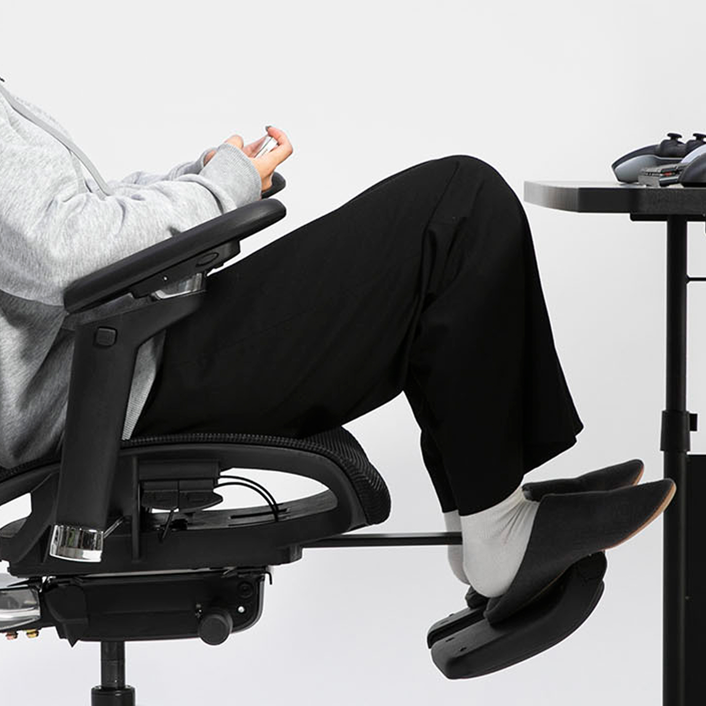 膝を立てて座った場合のイメージ