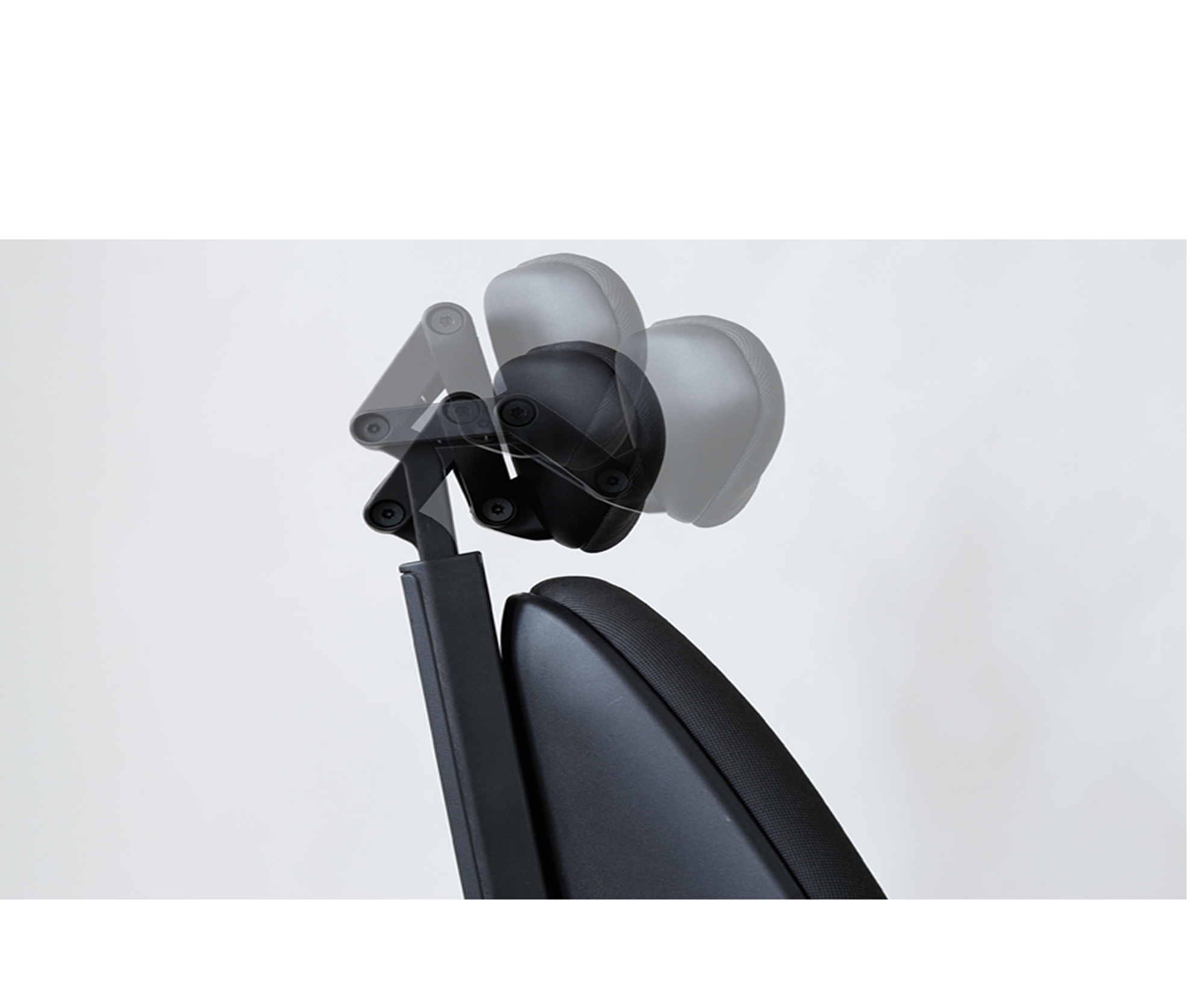  ヘッドレスト高さ角度調節