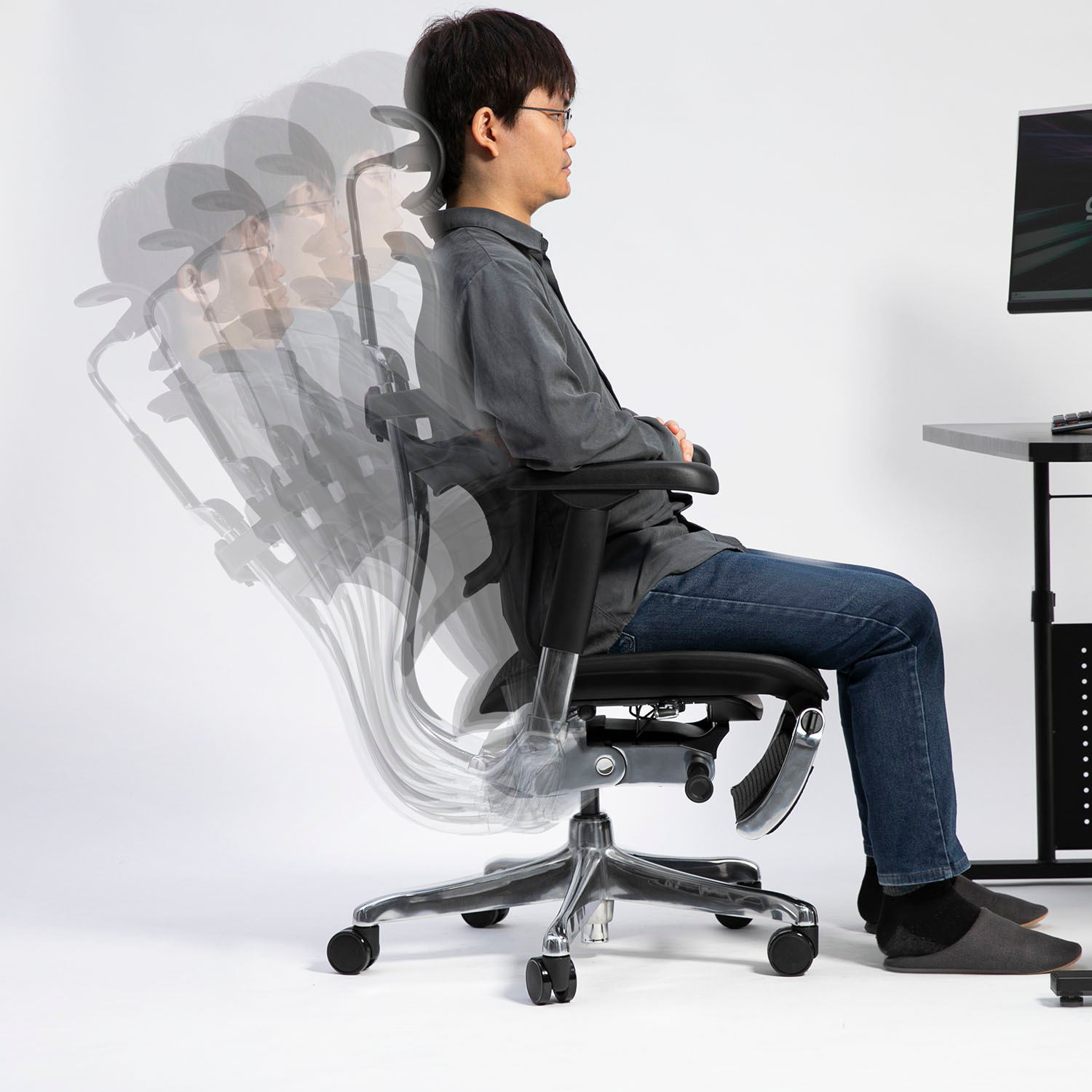 リクライニングした際に、背もたれが倒れる角度の最大値を110°〜138°の間で設定・記憶しておける機能